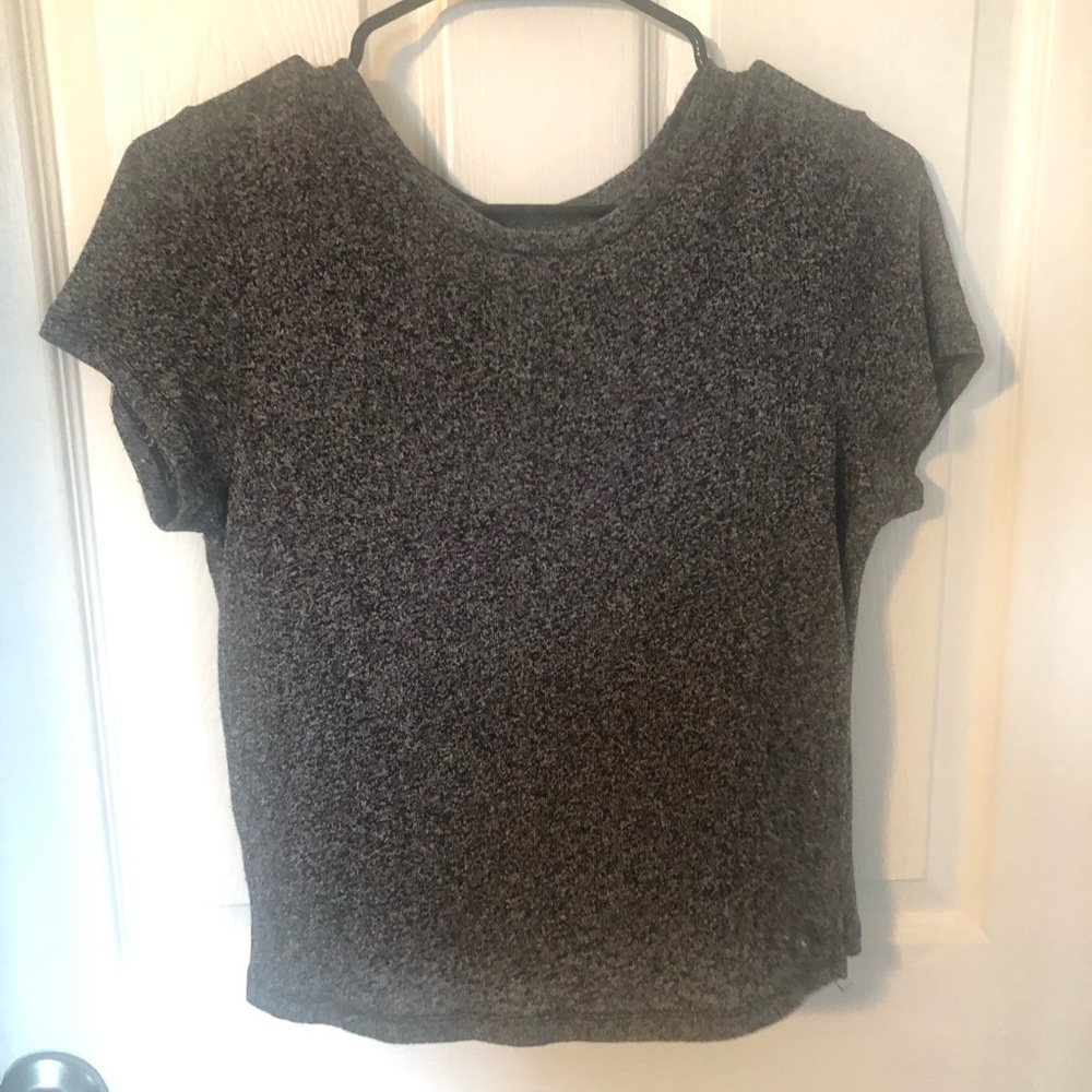 American Eagle Women’s Large Cropped Shirt